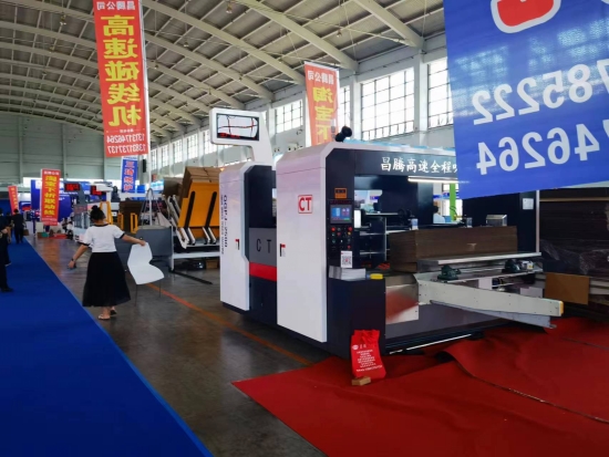 碰線機(jī)展會實(shí)景 碰線機(jī)展會實(shí)景